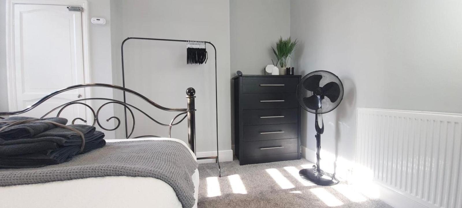 Westcliff-On-Sea Modern 2 Bedroom Apartment - Free Parking Southend-on-Sea Zewnętrze zdjęcie