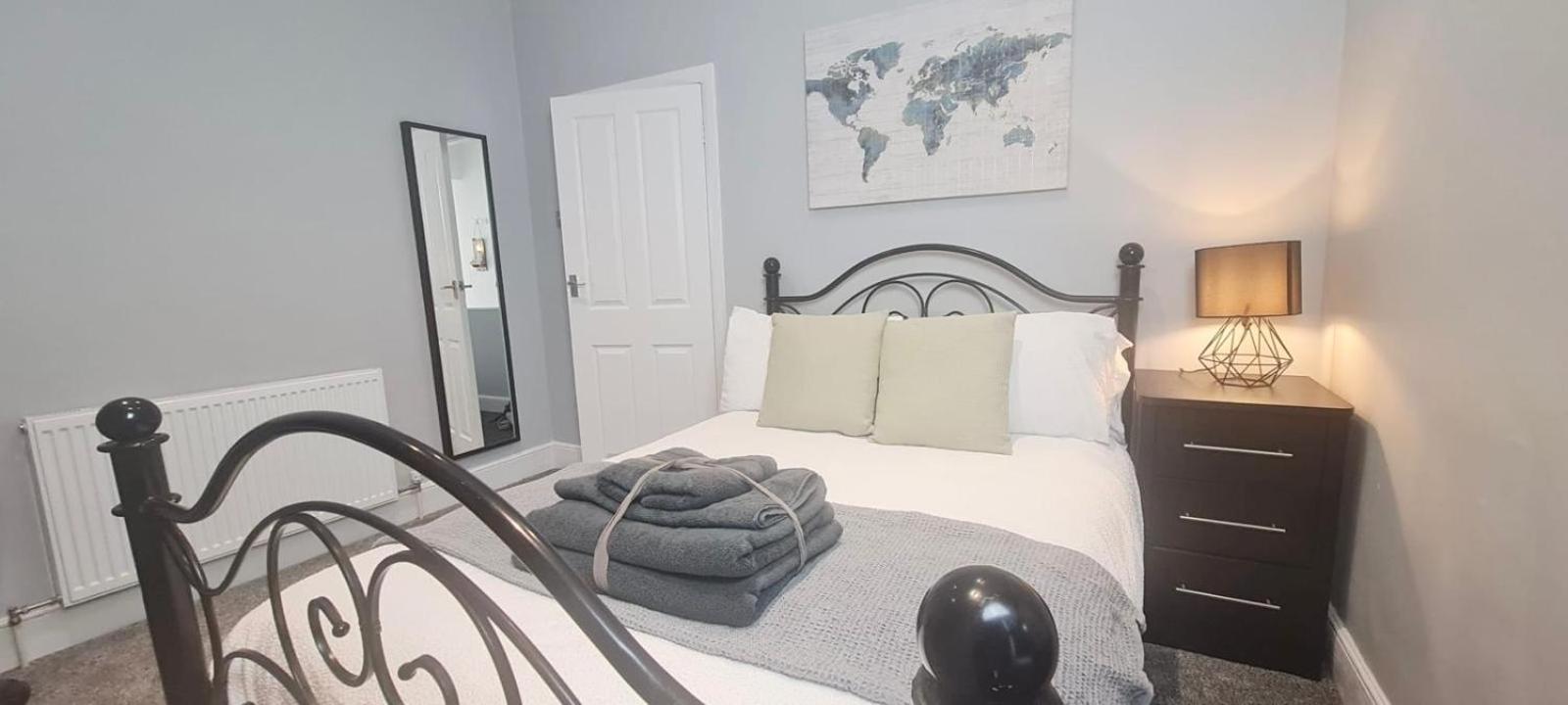 Westcliff-On-Sea Modern 2 Bedroom Apartment - Free Parking Southend-on-Sea Zewnętrze zdjęcie
